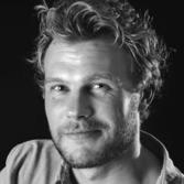 Av Rasmus Kjær